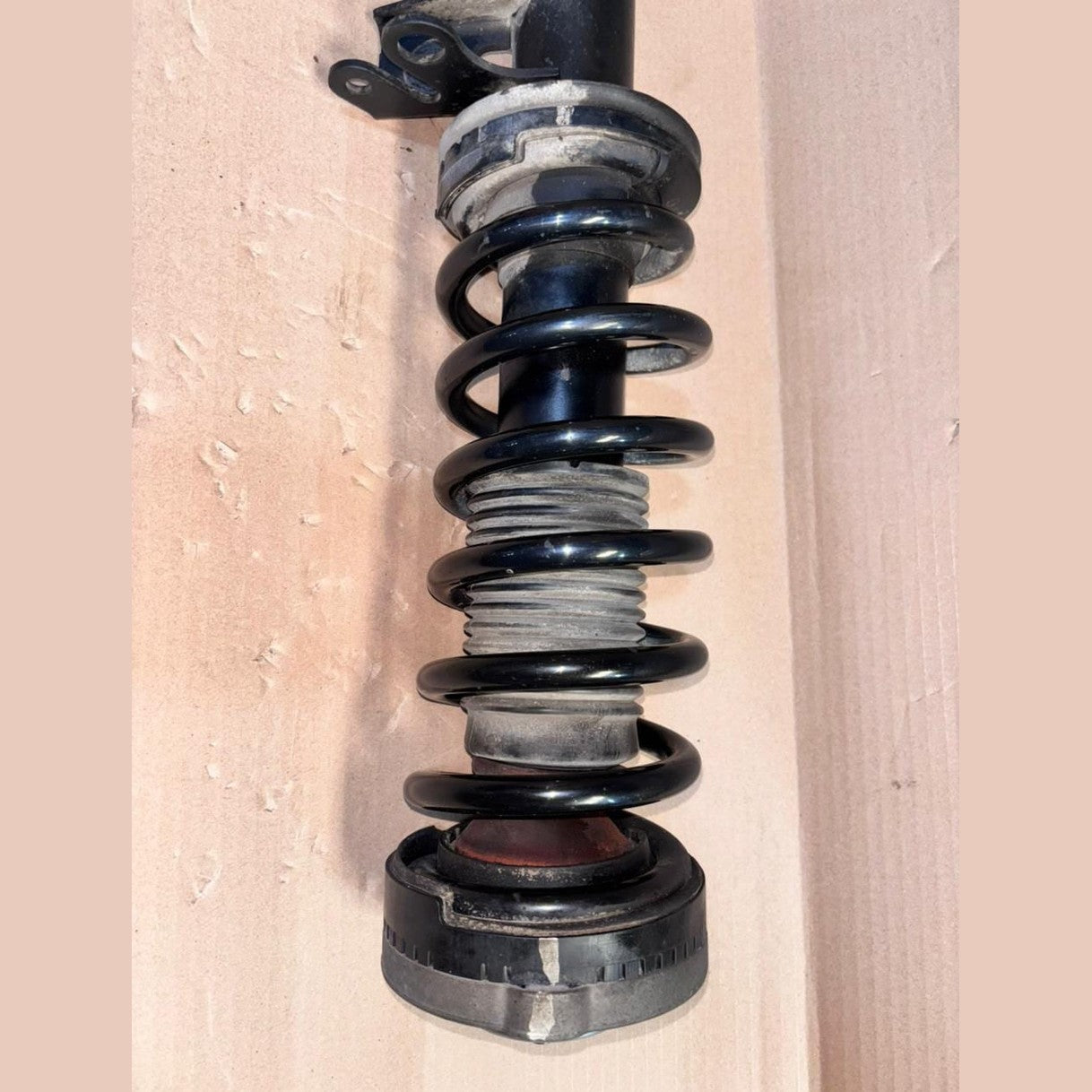 BMW Front Shock Absorber 6798154 5 Series F07 GT F10 520I 528I 535I 2010-2015