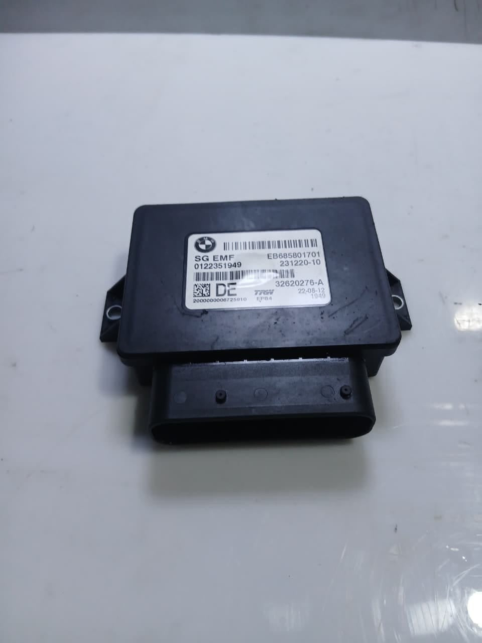 BMW 5 Series F10 F11 F12 F13 F25 F26 650i Parking Brake Control Module 6858017
