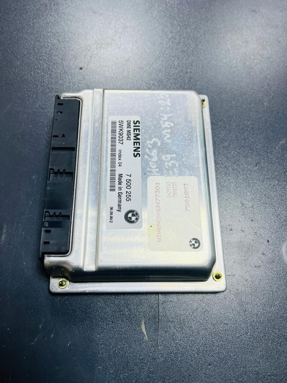 BMW 523i E39 1999 M52 ENGINE CONTROL ECU UNIT ECM DME MS42 7500255