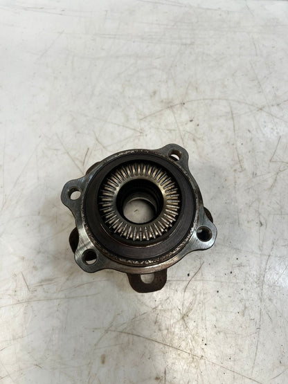 2017-2024 BMW X3 X4 G20 G21 G30 G31 Rear Wheel Bearing Hub 6869788 OEM