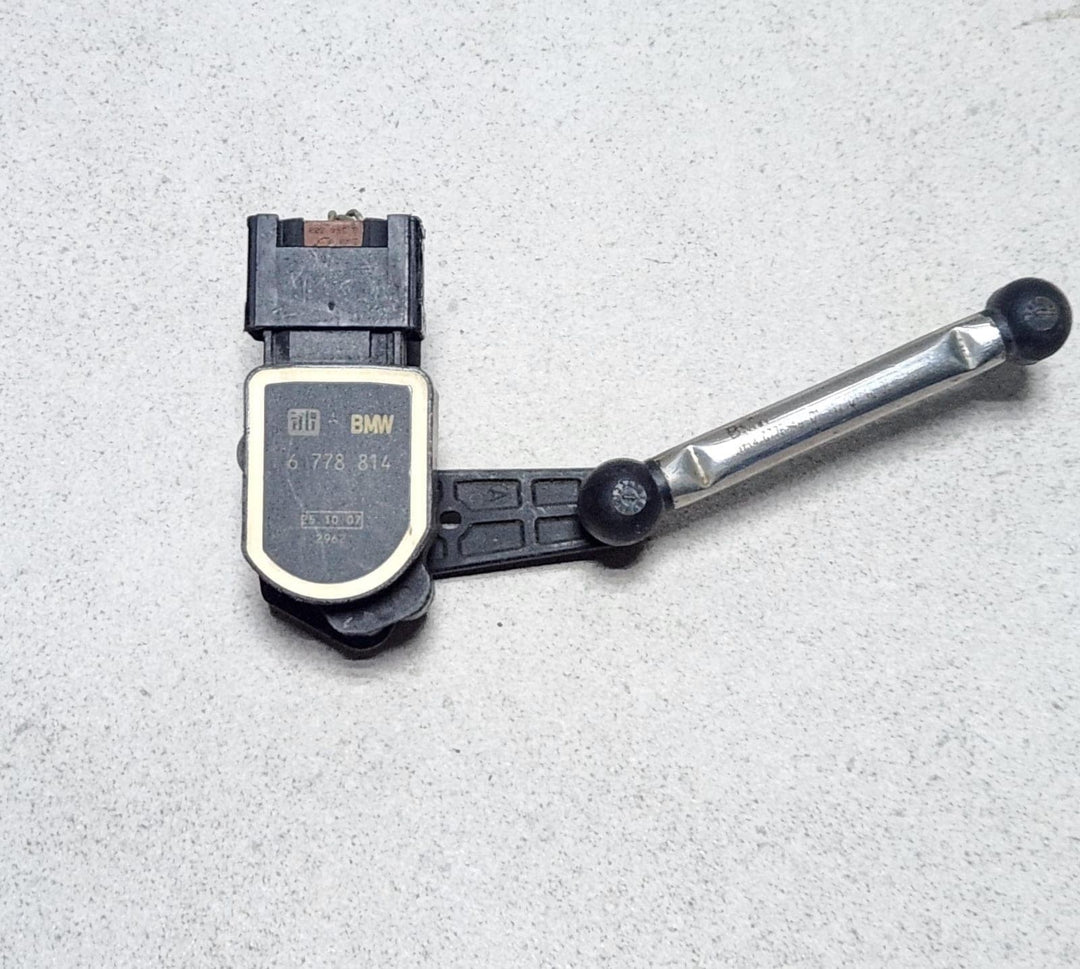 2007-2013 BMW X5 Headlight Level Sensor 6778814 X5 E70 and X6 E71 E72