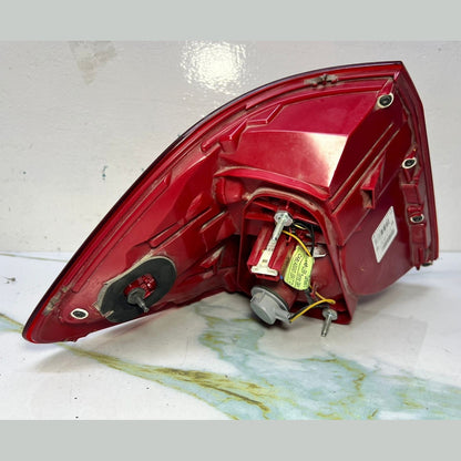 Mercedes W166 GL350 Rear Right Side LED Tail Light Brake Stop Lamp A166 9067601