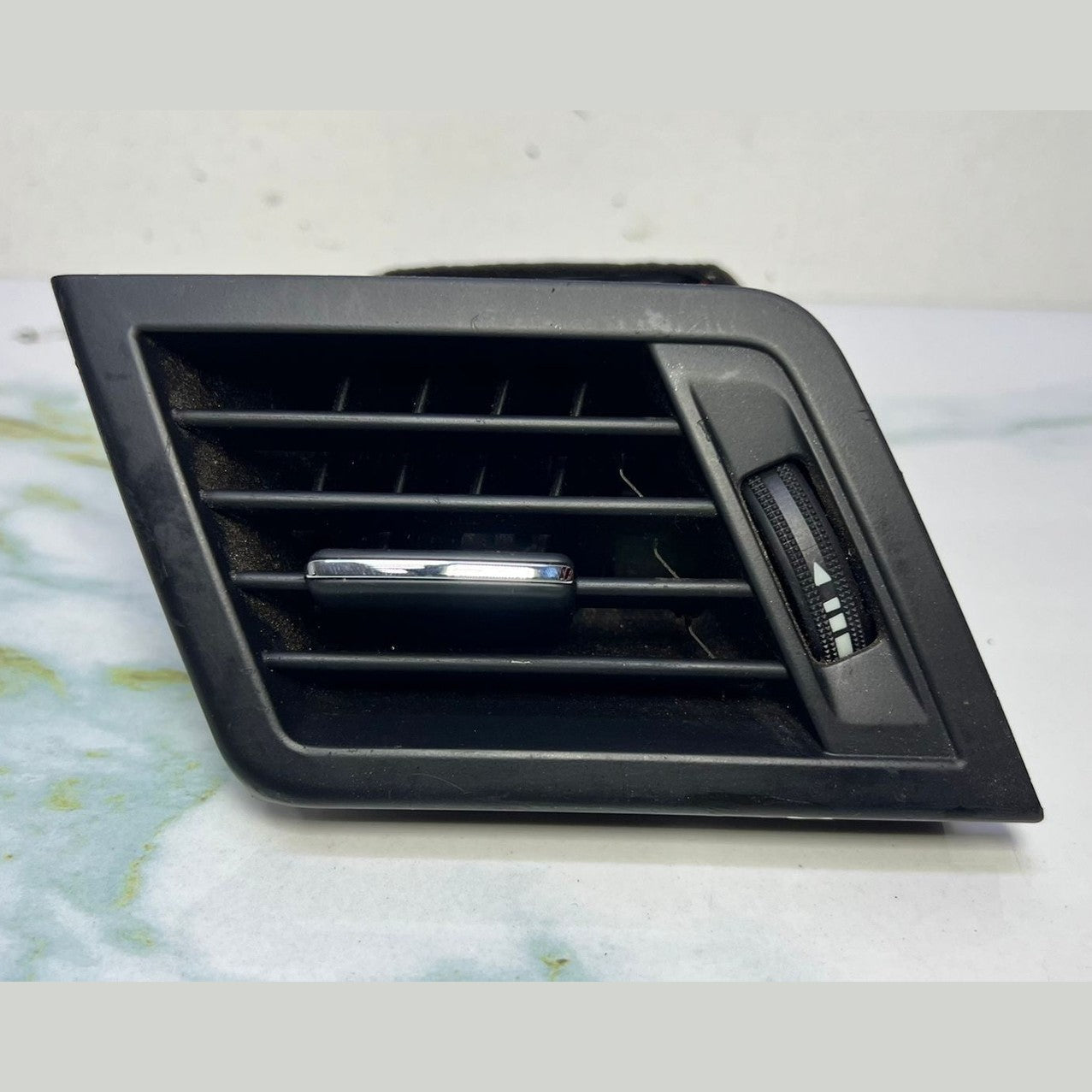 Mercedes Benz Air Vent Front Left A2078300154 E-Class W207