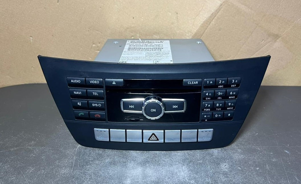 Mercedes W204 Navigation Command Radio Audio Head Unit CD Player A204 9006308