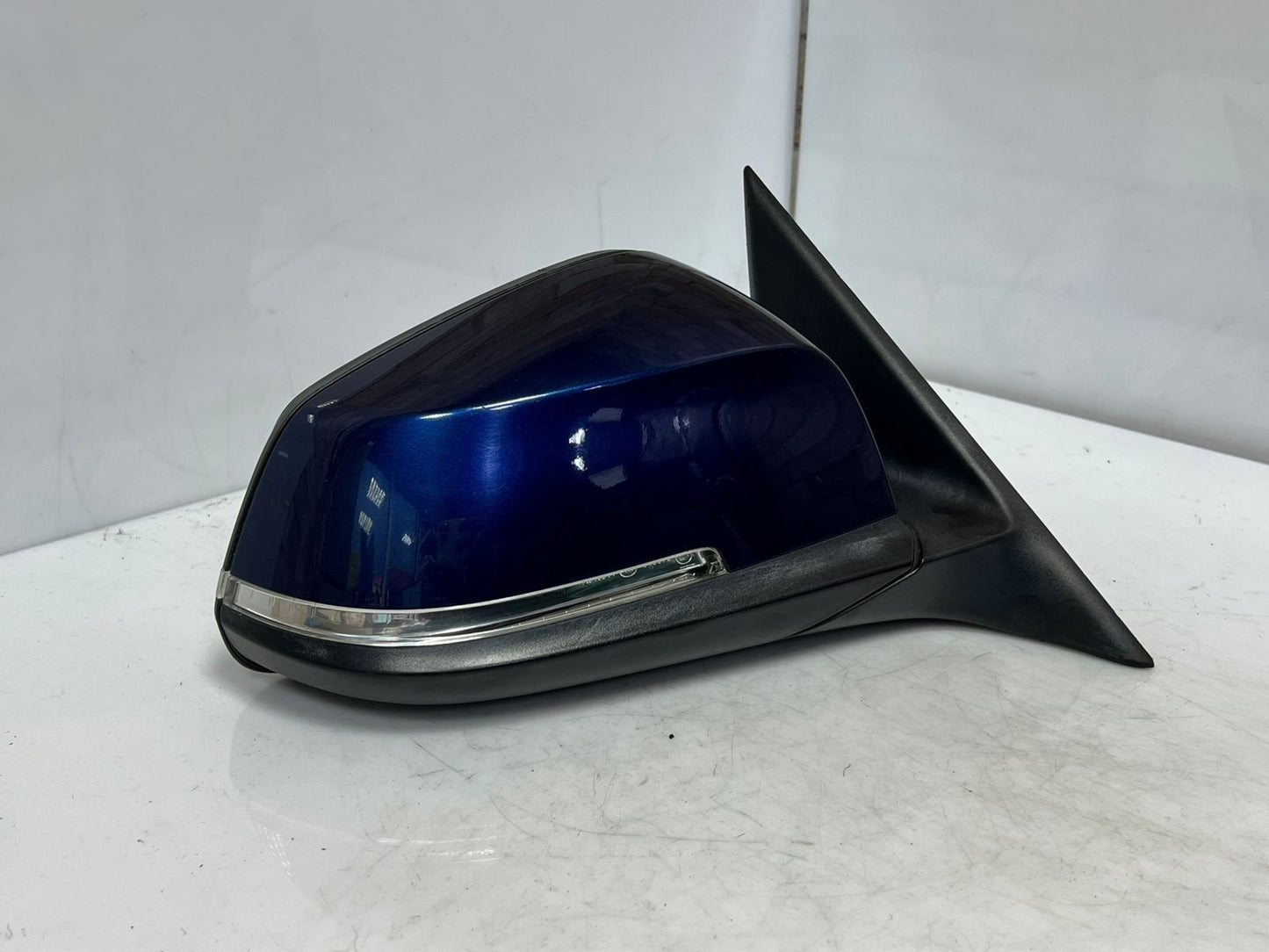 BMW 328I  RIGHT SIDE MIRROR FOR RIGHT HAND DRIVE CAR 021185