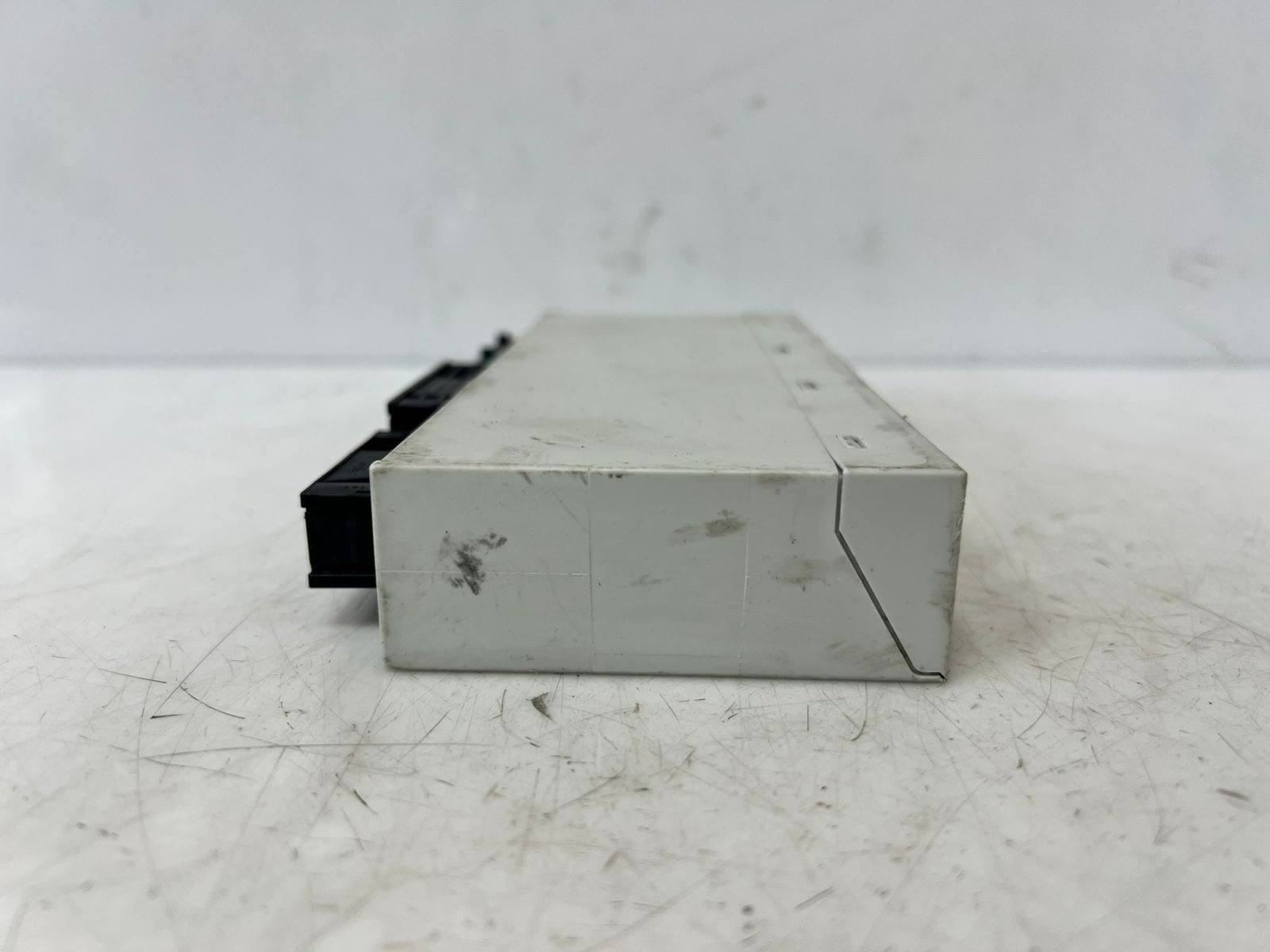 2003-2006 BMW 325i E46 3 Series 330CI Body Control Module 6932371 OEM
