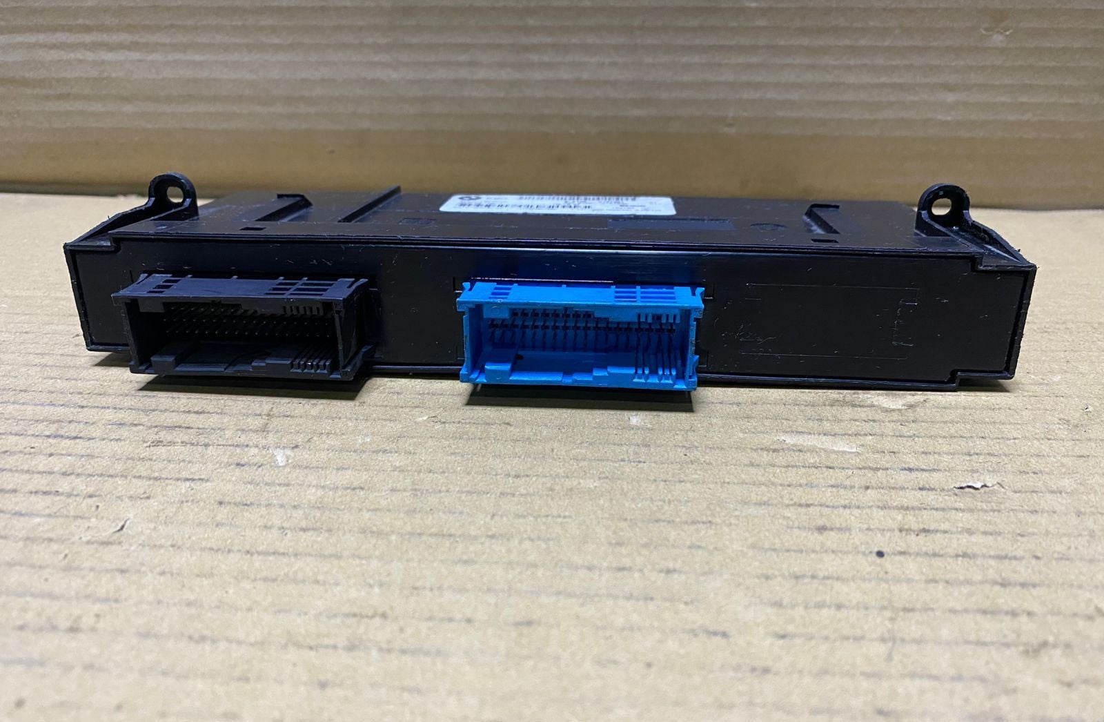 2014 BMW X1 E84 Body Control Module 9187537  3 Series E90