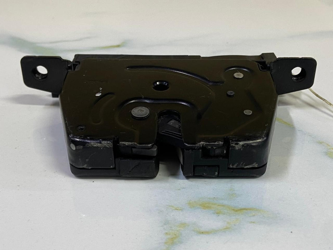 OEM BMW 3 F30 F31 F80 Tailgate lock rear trunk tailgate lock 7191212