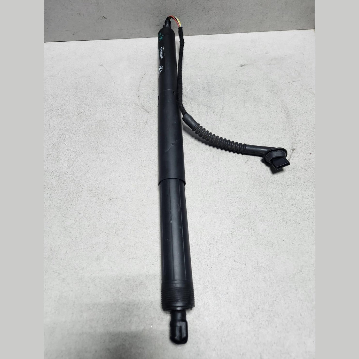 2013-2018 BMW X5 Tailgate Strut 4823279 X5 F15 F85
