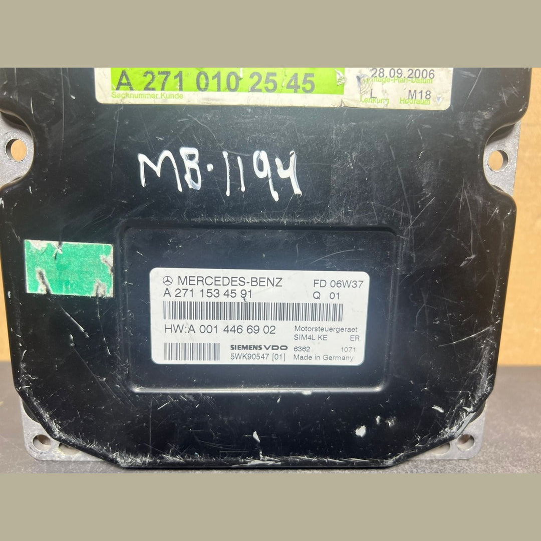 03-06 Mercedes W203 C-Class Engine Control Module Unit ECM ECU A271 0102545 OEM