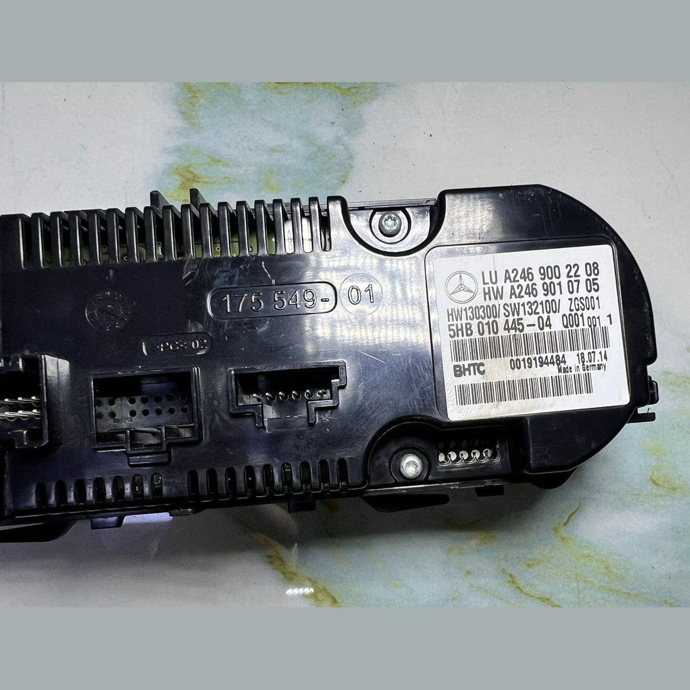 Mercedes Climate Control Panel A2469002208 B Class W246