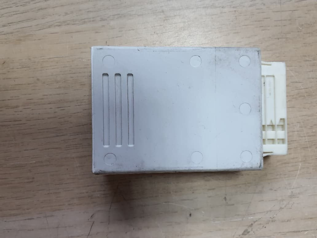 2003-2010 BMW E60 E63 E70 E90 E92 Tire Pressure Control Module RDC 6778387