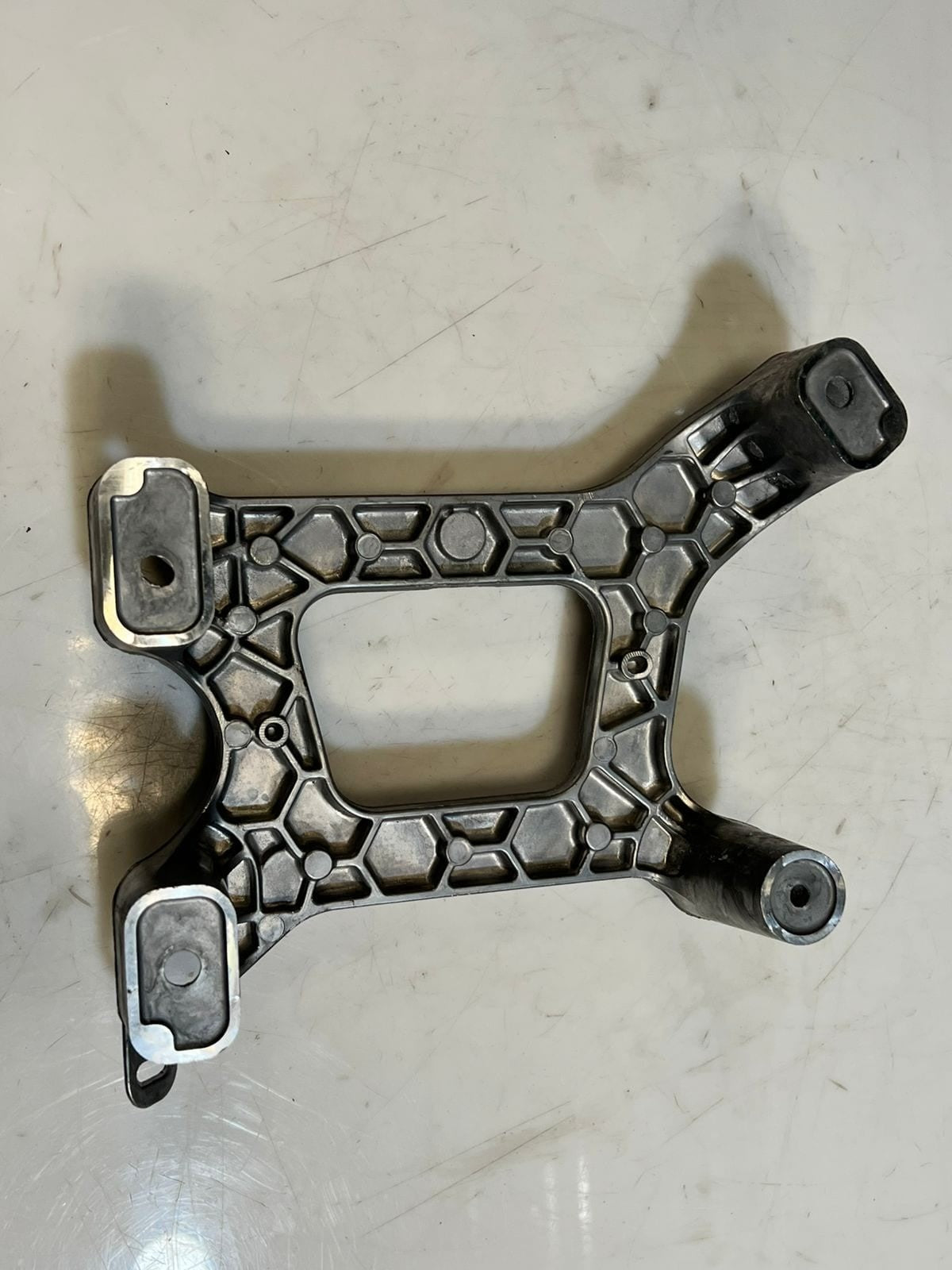 2023-2024 BMW  iX I20 xDrive Bracket FOR SRS CONTROL UNIT 7911623 OEM