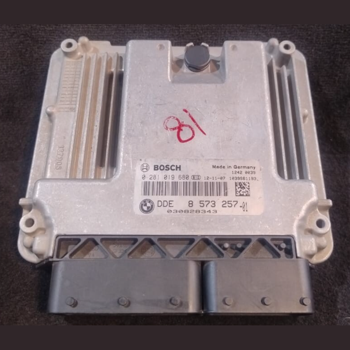 BMW F10 F11 520d DIESEL N47N 184HP  ENGINE CONTROL UNIT ECU ONLY  DDE 8573257