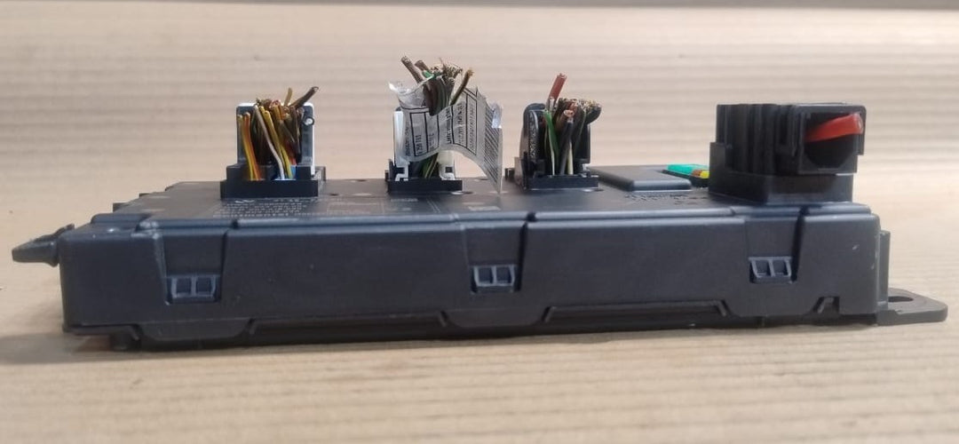 BMW 2 3 Series F20 F30  REM Rear Electronic Module Fuse Box Control Unit 9279823