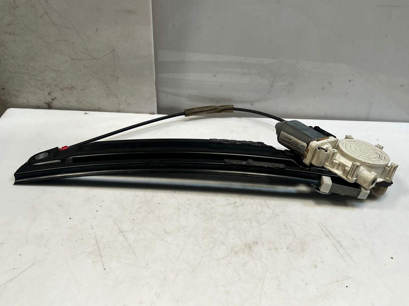 1999-2000 BMW M5 E39 5-Series Z8 FRONT LEFT Door Window Regulator Motor 8360511