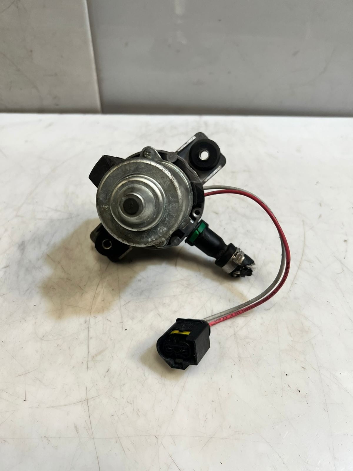 2006-2010 BMW M6 E63 E64 E60 M5 Brake BOOSTER Vacuum Pump 6769029 OEM