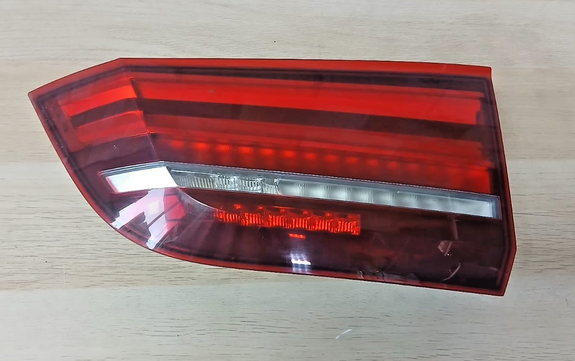 BMW X5 F15 F85 Rear Right Inner Tail Light LED OEM Genuine Replacement 7301272