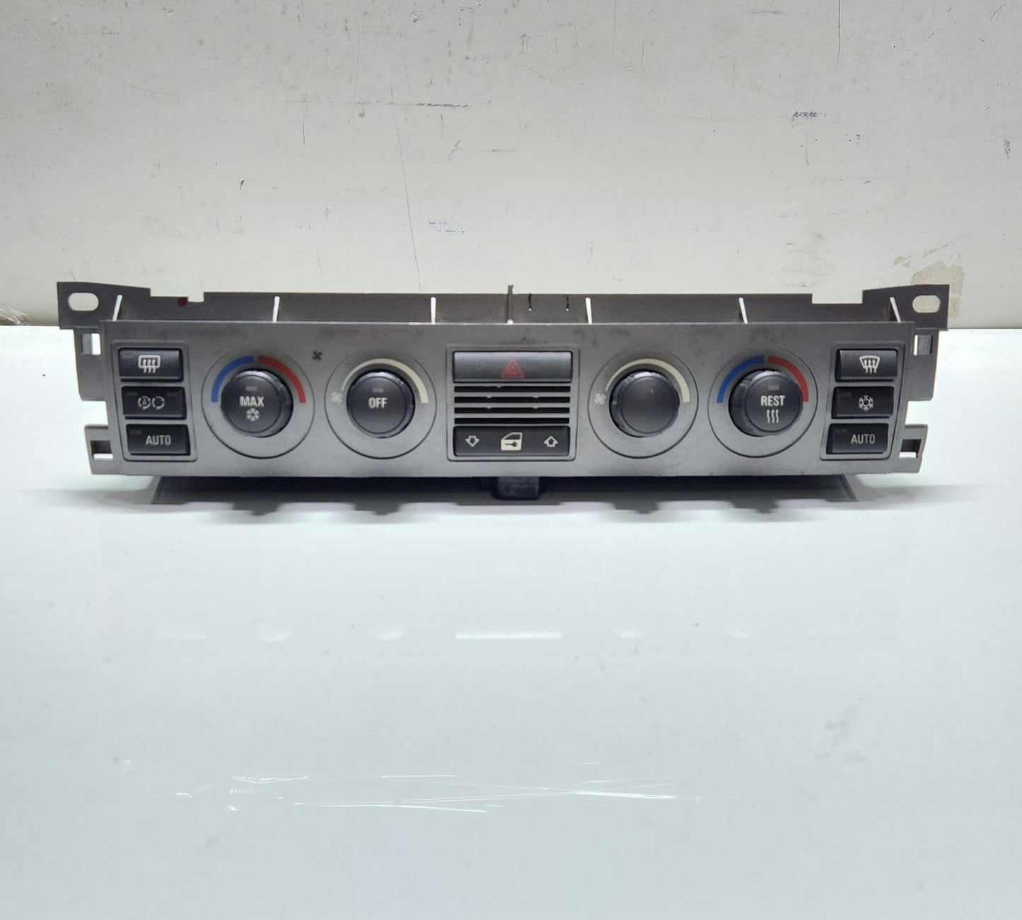 2001-2009 BMW 7 Series Automatic Air Conditioning Control Panel 6942985 E65 E66 