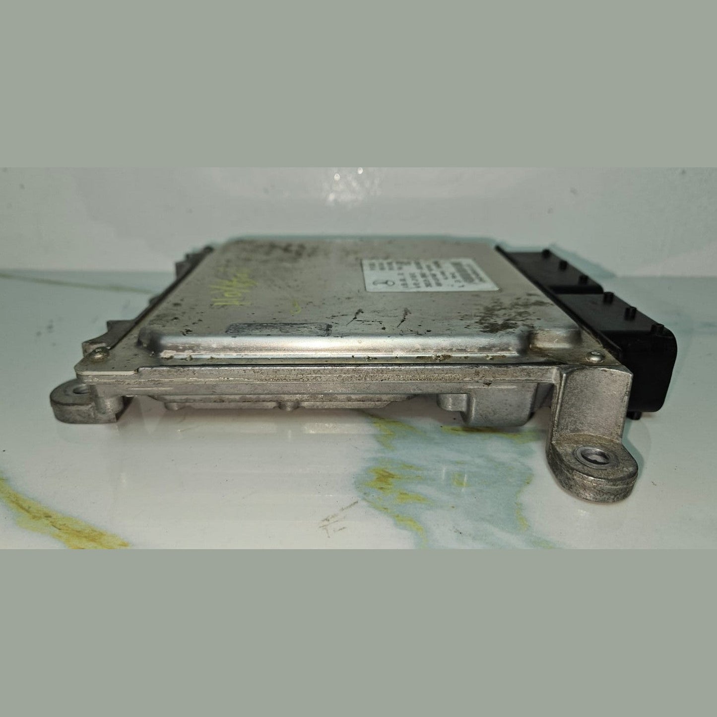 Mercedes W212 E-Class Hybrid Engine Control Module Unit ECM ECU A651 9000102 OEM
