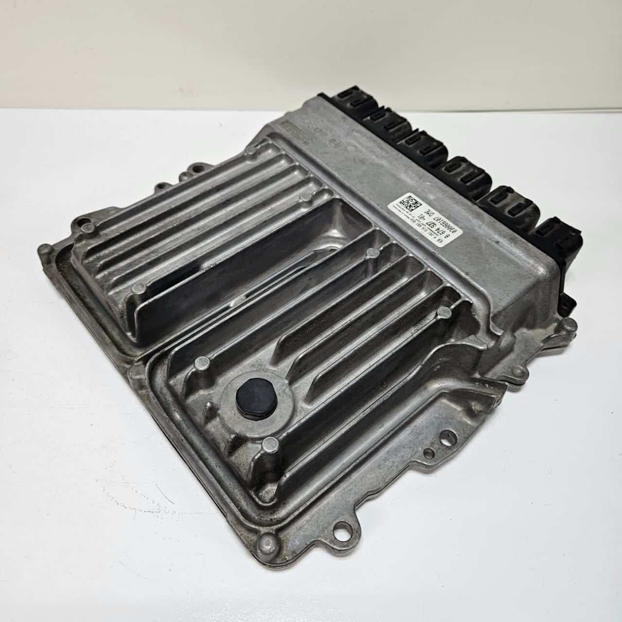 2014-2018 BMW F30 F31 320iX B48 xDrive Engine Control Unit DME 8674937 OEM