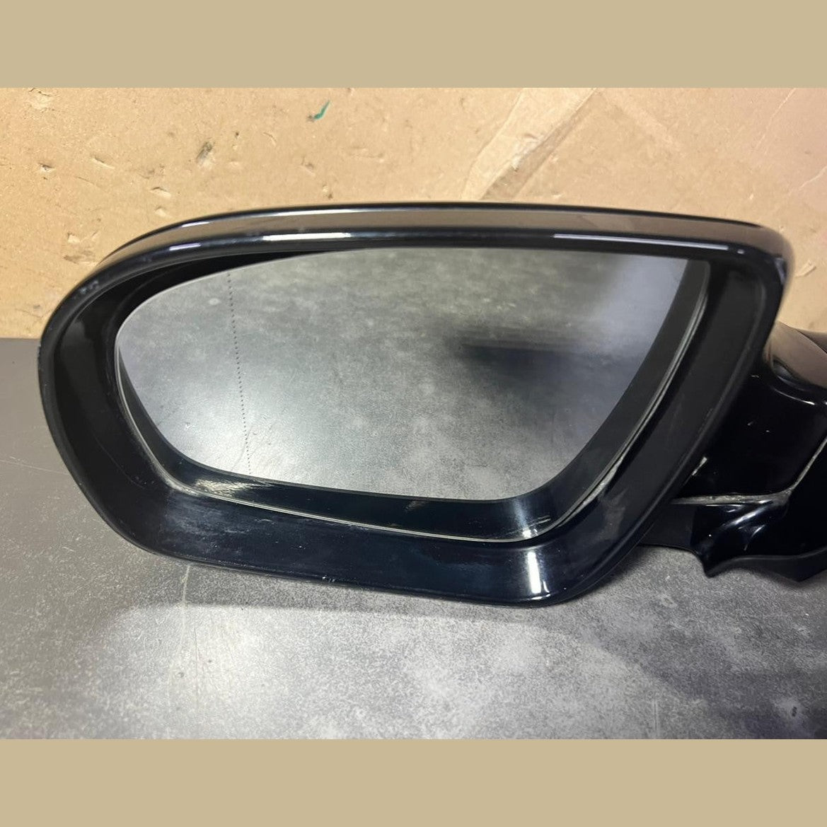 Mercedes-Benz W207 E-Class Left Side Mirror Foldable Signal Light A207 8101916