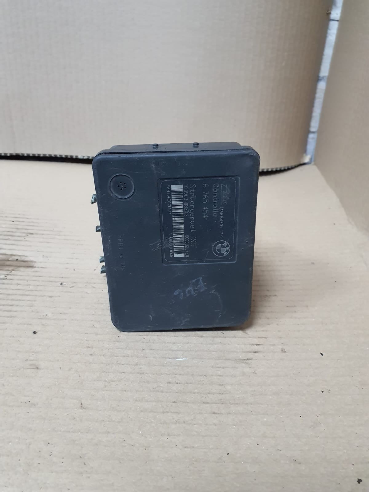 2001-2006 BMW E46 3 Series 325i ABS/DSC Pump Module 6765452 OEM