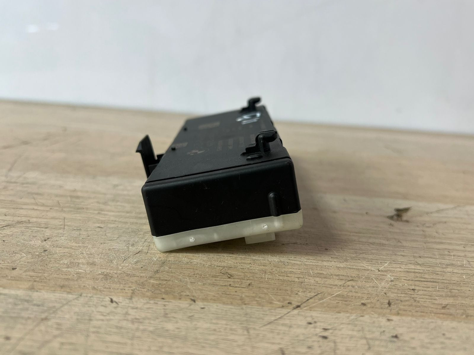 2016-2025 BMW X3 Tailgate Control Module 7463683 5 Series G30 G38, 7 Series G11 