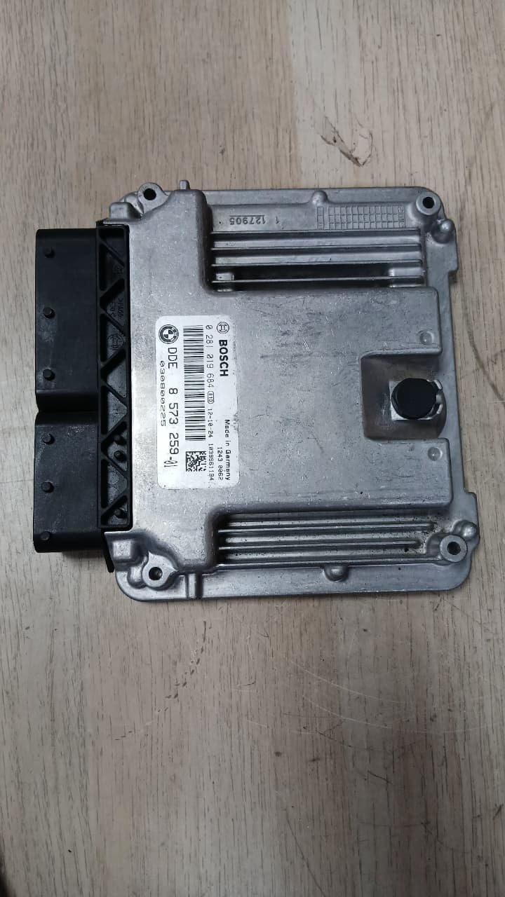 BMW Engine Control Unit 8573259 ECU 120d, 320d, and 520d F10 F30 F20 N47D20C