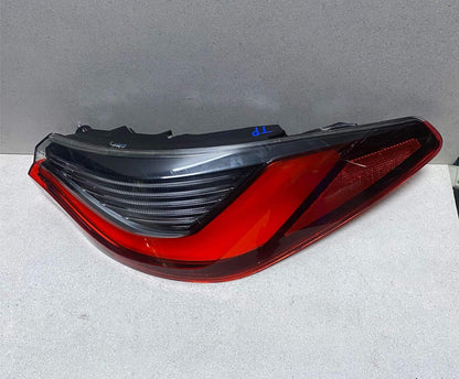 2020-2022 BMW M4 Rear Right Outer Taillight 7477606  G22 G82  430i 440i