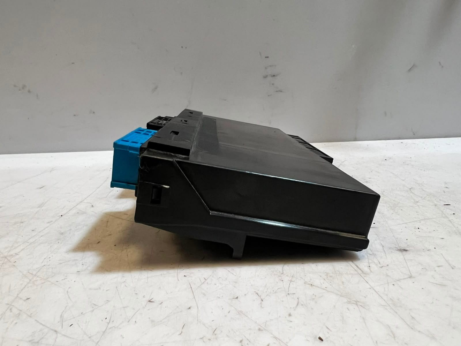 2012-2016 BMW 5' 6' F10 F11 F13 650i Body Control Module JUNCTION BOX 9284273