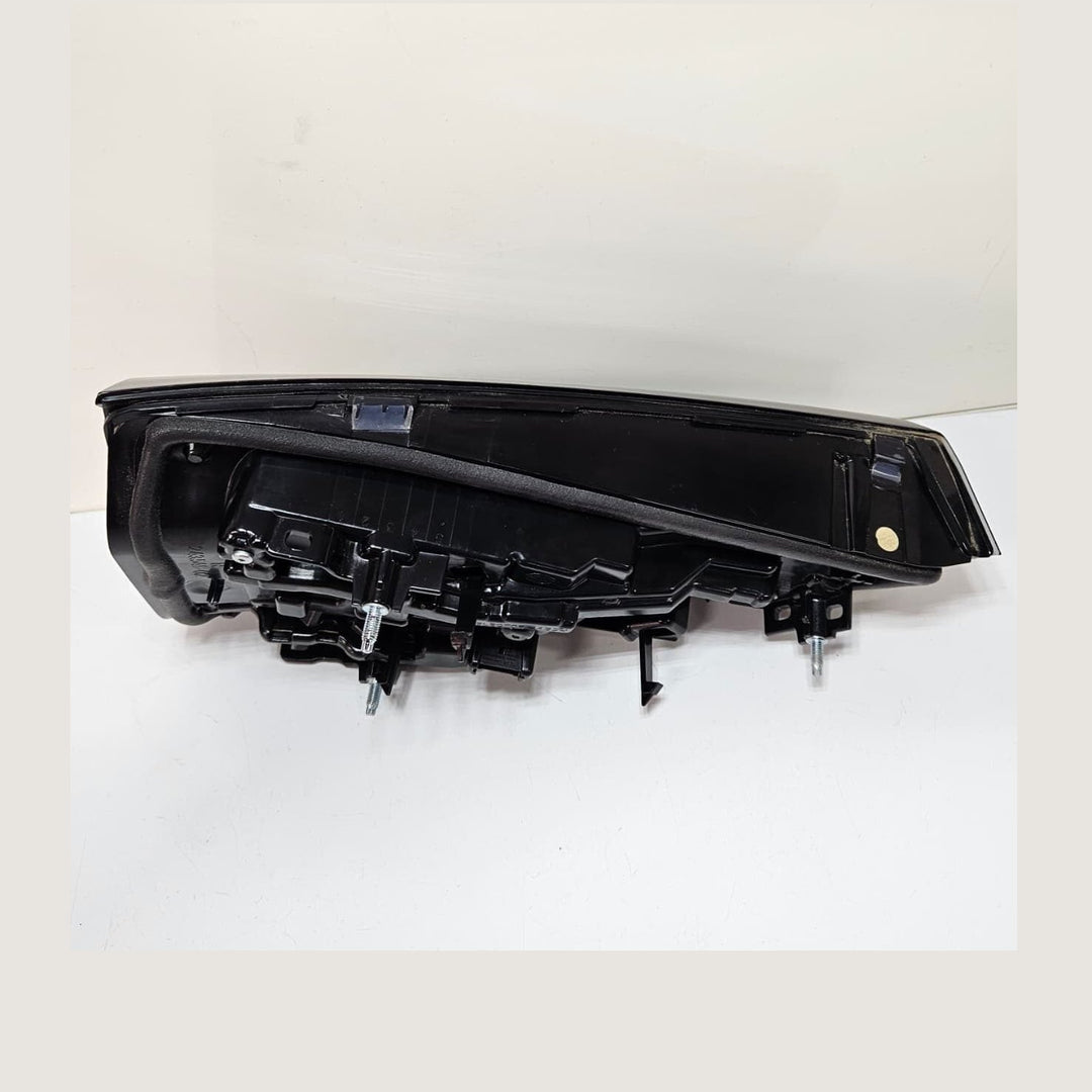 2022-2023 BMW X3 G01 LCI Rear Right Side Tail Light 9463052 