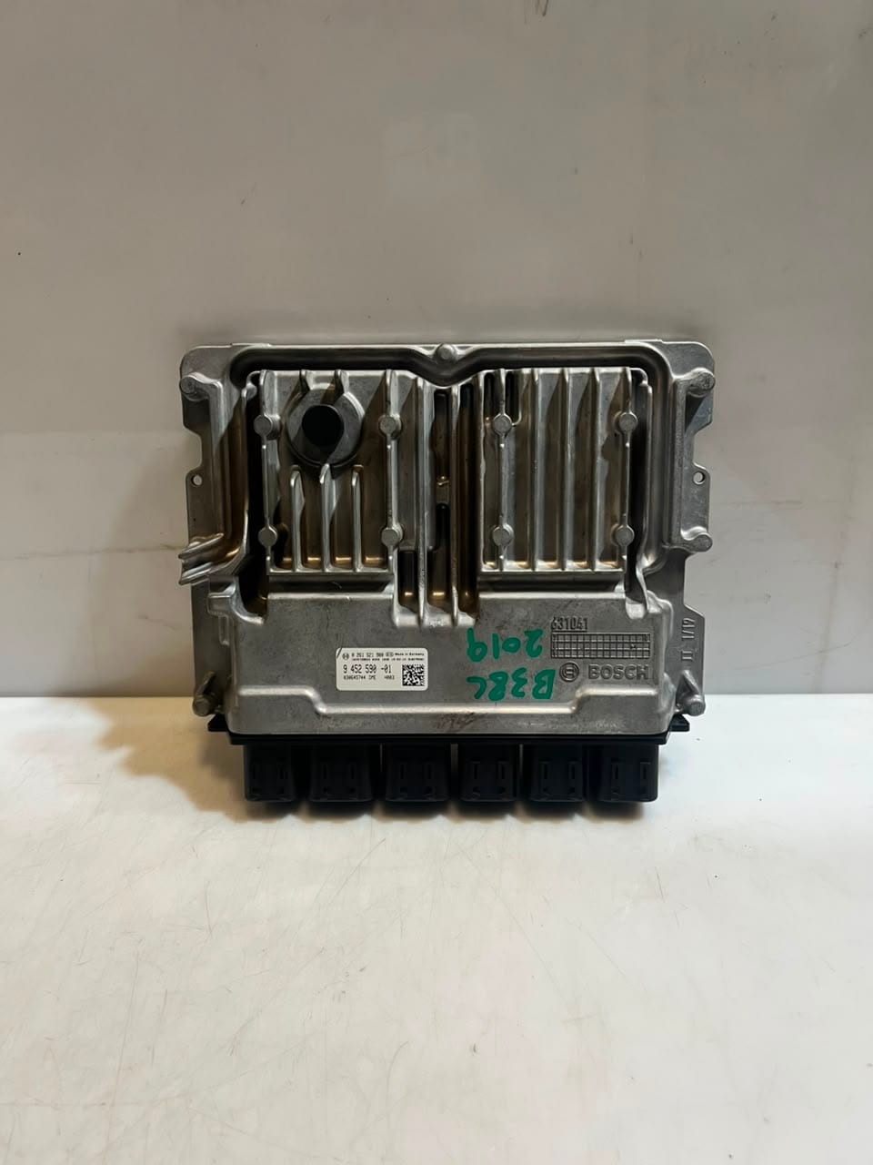 2015-2020 BMW X1 F48 F46 B38 Engine Control Unit ECU ONLY DME 9452590 OEM