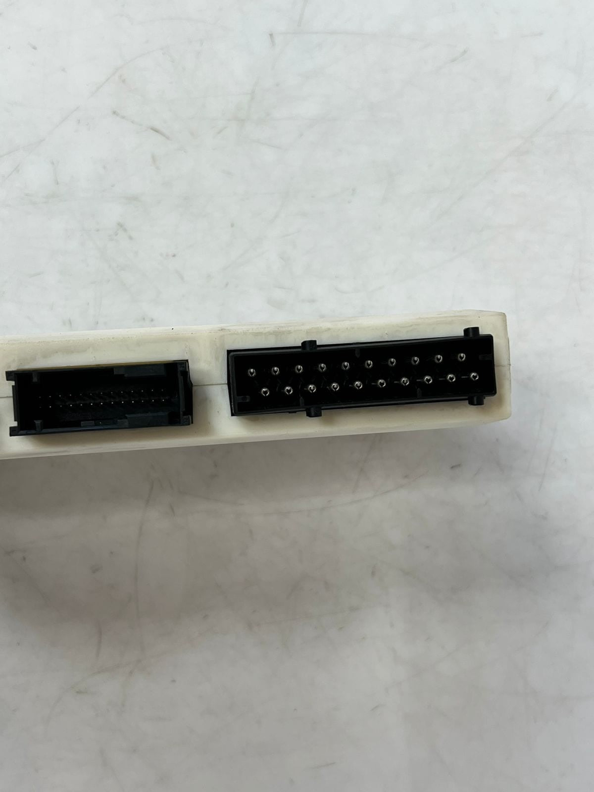 1996-2003 BMW E39 5 Series Body Control Module BCM GM III HIGH 12V 6913523 OEM