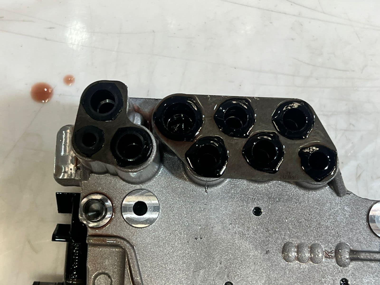 2004-10 BMW 325i E81 E90 E91 E84 E83 Automatic Transmission Valve Body 24242994