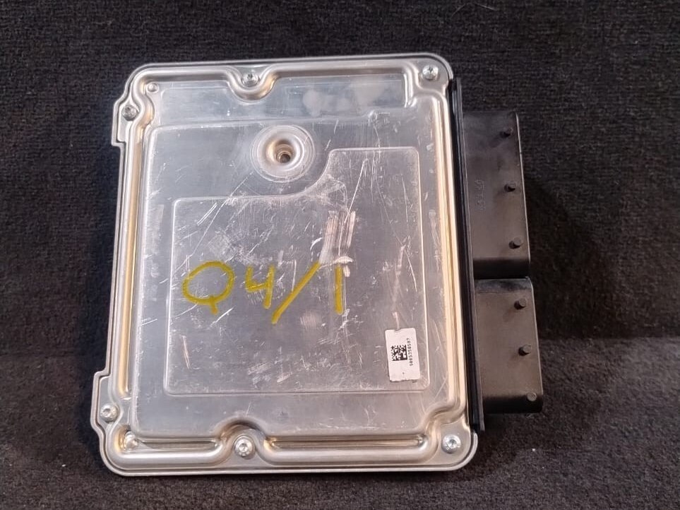 BMW 5 F10 F20 F25 F30 N47N ENGINE CONTROL UNIT ECU DDE Module - 8517862
