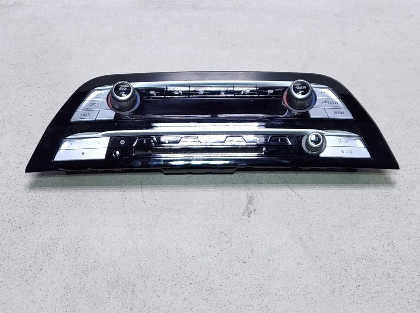 2017-2020 BMW 530i Climate Control Unit 6999451 5 Series G30 G31 G38