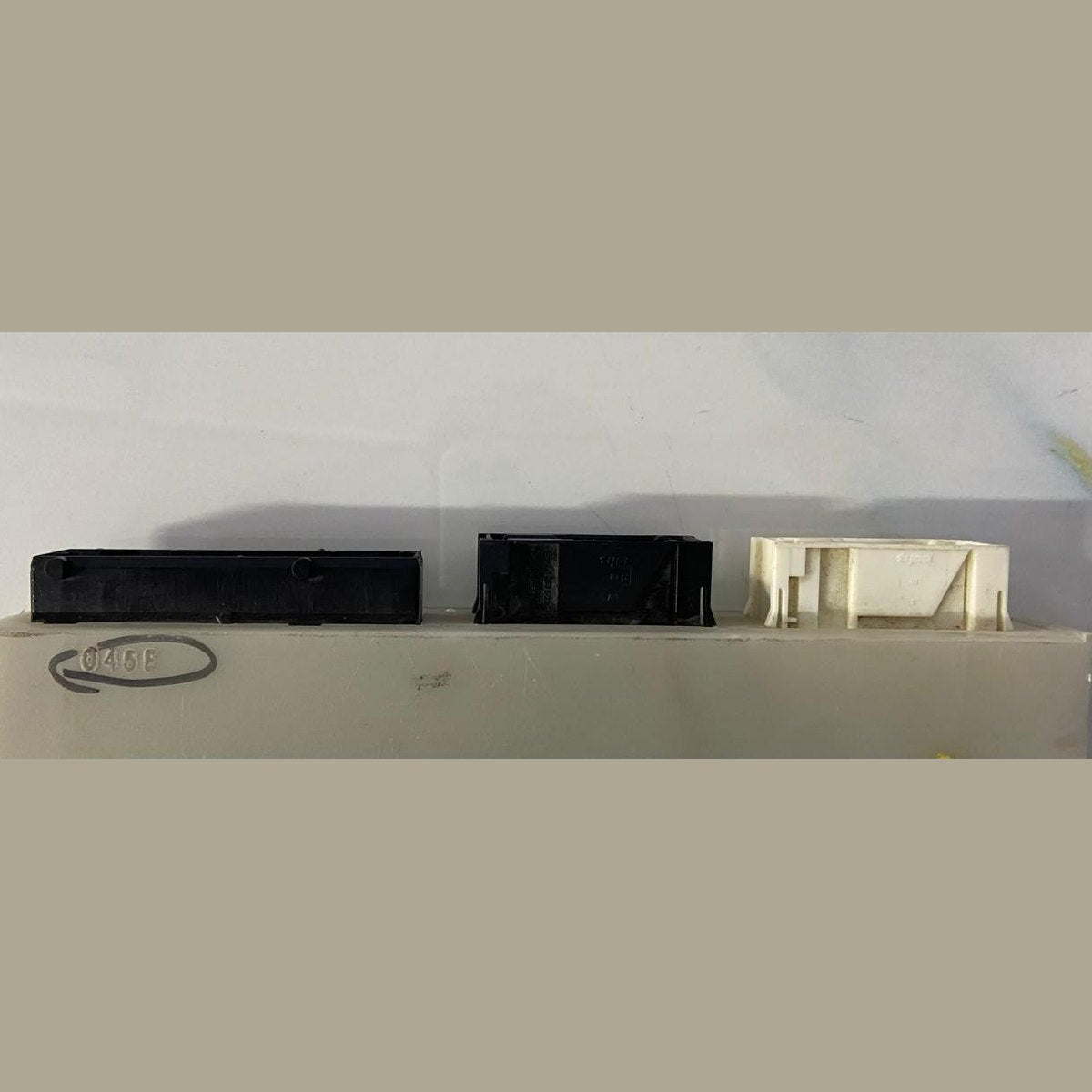 OEM BMW E53 X5 SERIES 3.0i 3.0D 4.4i GM BODY CONTROL MODULE 6946947