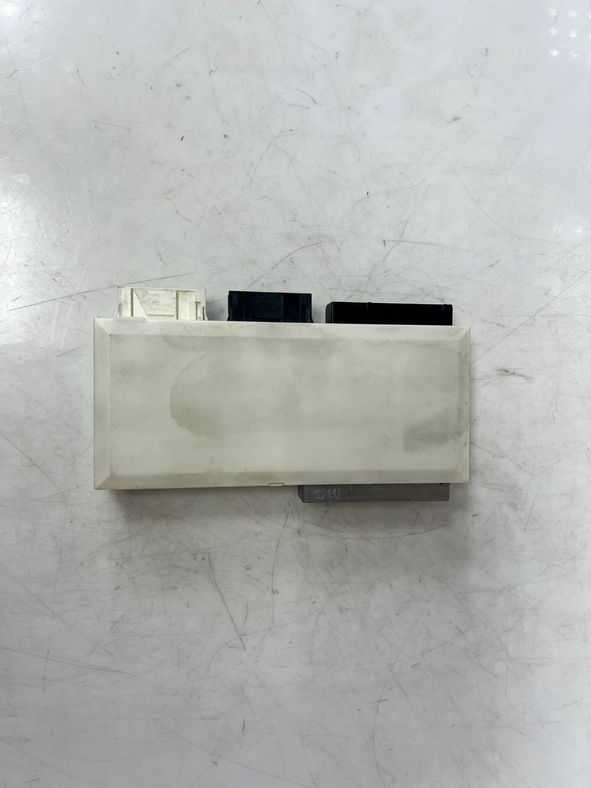 BMW E39 5 Series GM III HIGH 12V Body Control Module 6901229 OEM