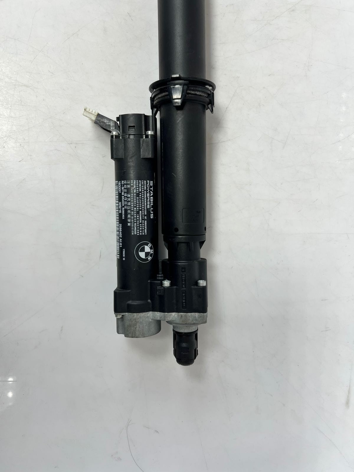 2016-2017 BMW 320i 428i, 430i, 435i, 440i F36 Tailgate Lift Strut 2586402 OEM