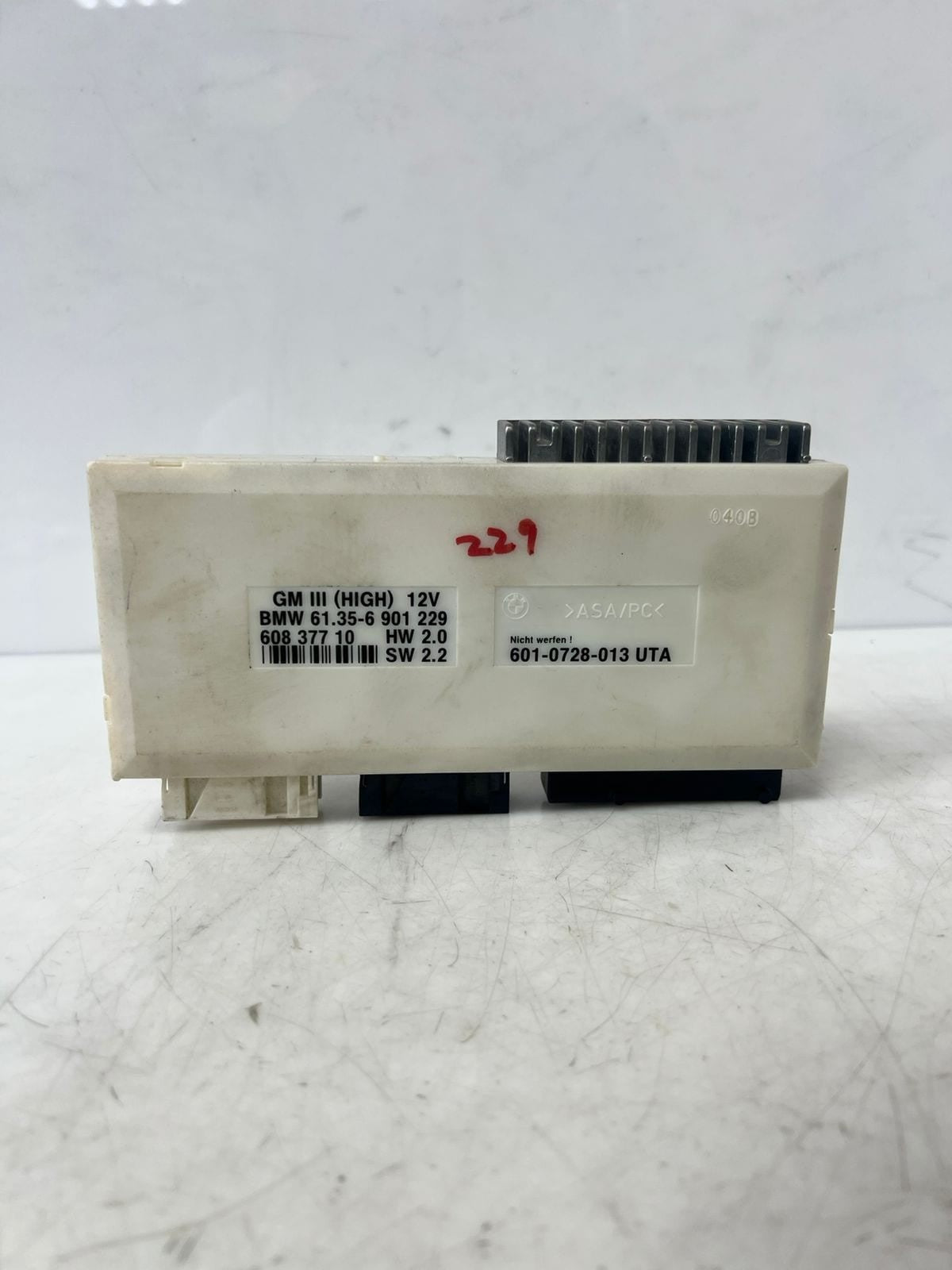 BMW E39 5 Series GM III HIGH 12V Body Control Module 6901229 OEM