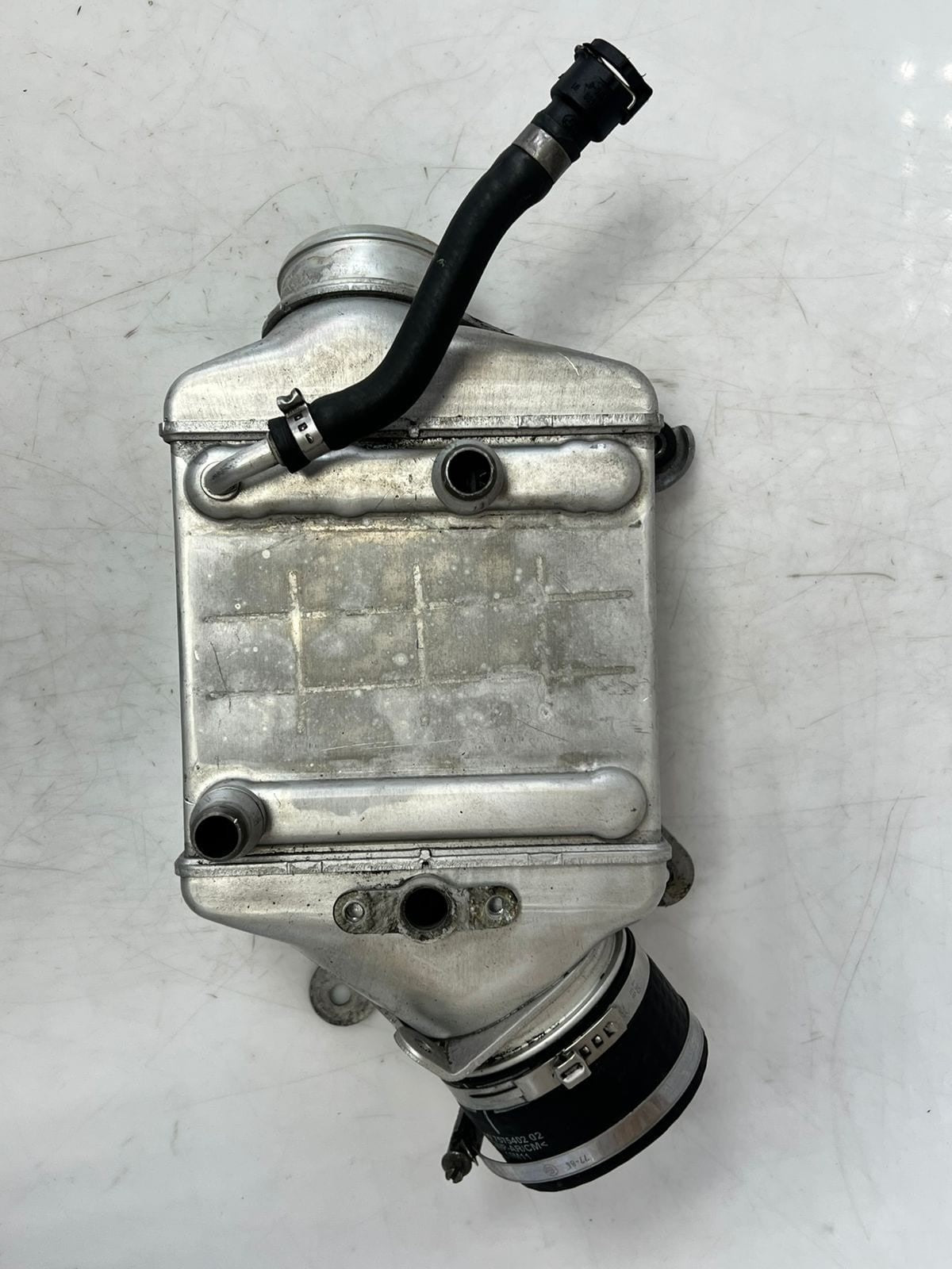 2008-2019 BMW X6 F01 F02 F04 F10 E70 F15 Right Turbocharger Intercooler 7575406