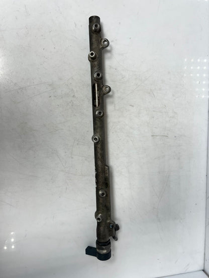 2002-2005 BMW 745i 7 Series E65 E66 E67 E60 E83 X3 Fuel Rail INJECTOR 7795514 