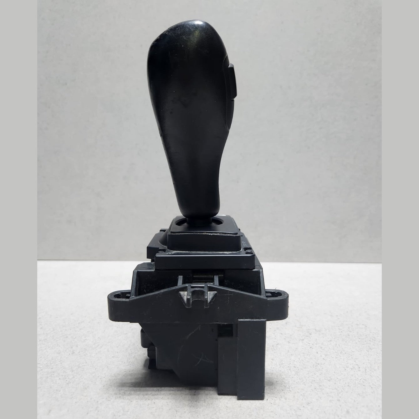 2011-2016 BMW 528i Transmission Gear Shifter Selector Switch 9296904 f10 f11 