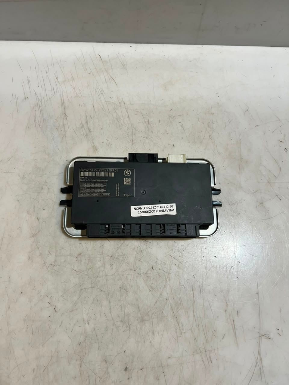 2011-2015 BMW F01 F02 740i 750i FRM3 Footwell LED Control Module 9285930 OEM