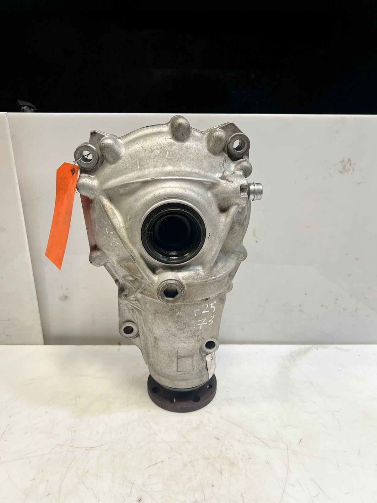 2011-2017 BMW X3 F25 and X4 F26 N52 Front Differential 7592001 RATIO 3.73 OEM