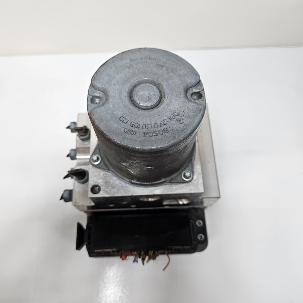 2011-2014 BMW X5 X6 E70 E71 ABS Brake Pump Module 6798284 USED