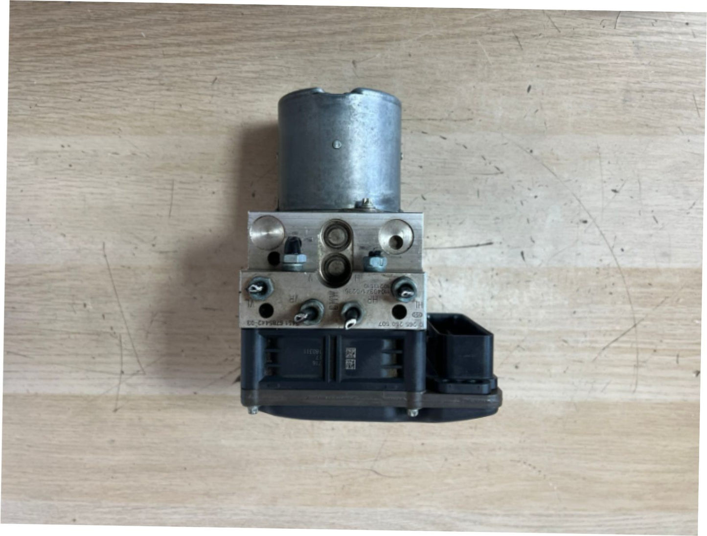 BMW 5 F10 F11 DSC 2.0D Abs Pump Control Module  Hydraulic Block Bosch 6851374