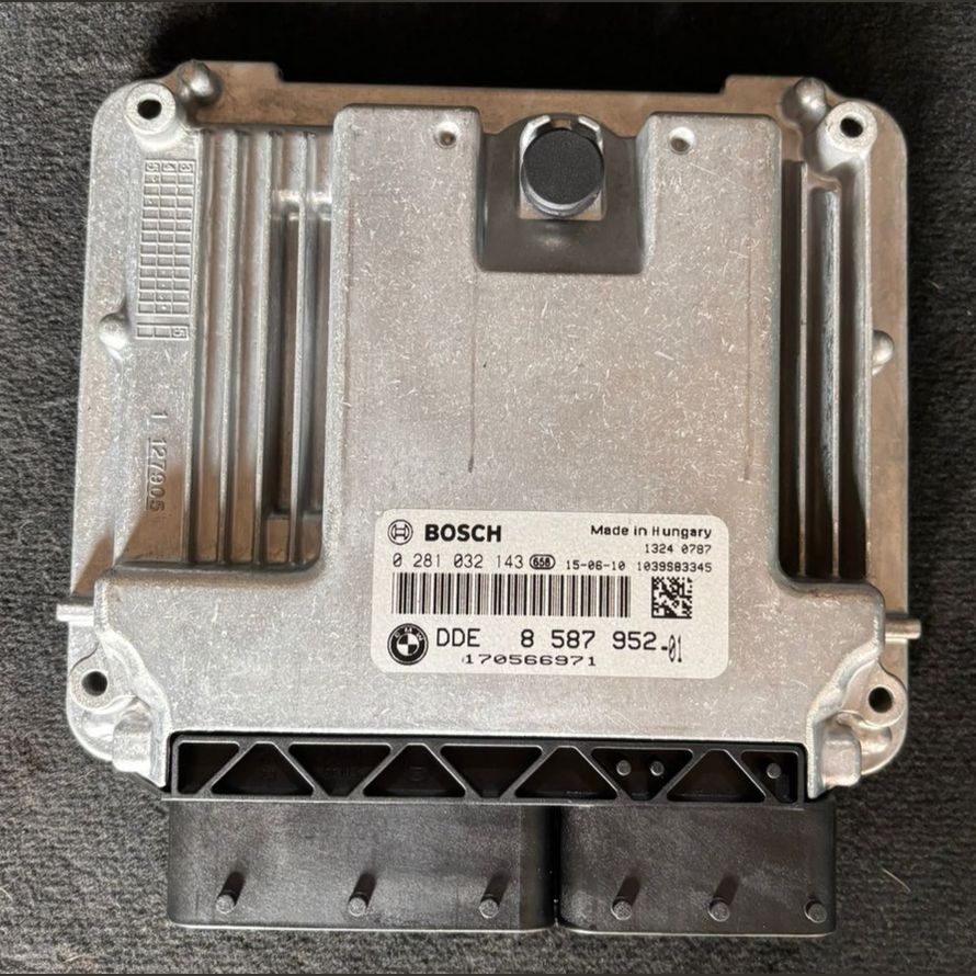 BMW F20 F21 LCI 116d B37 ENGINE CONTROL UNIT SET  DDE ECU  + FEM + Key - 8587952