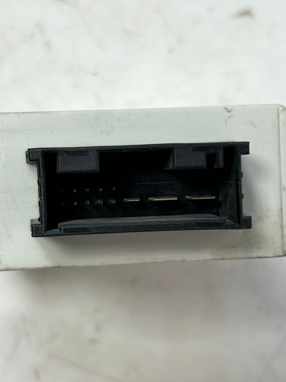 2004-2010 BMW X3 E83 3.0L Electronic Immobilizer System Control Module 9145350